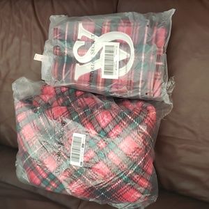 Victoria's Secret Plaid Blanket and Large Tote Bag New in Bags